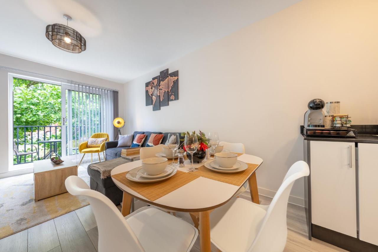 Ashview 6 - Heathrow - Windsor - Free Parking Apartment Staines-upon-Thames Luaran gambar