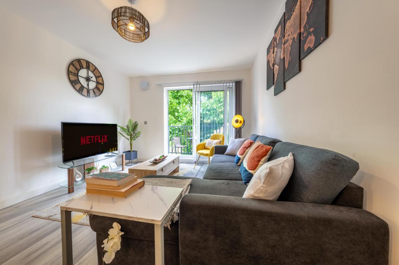 Ashview 6 - Heathrow - Windsor - Free Parking Apartment Staines-upon-Thames Luaran gambar